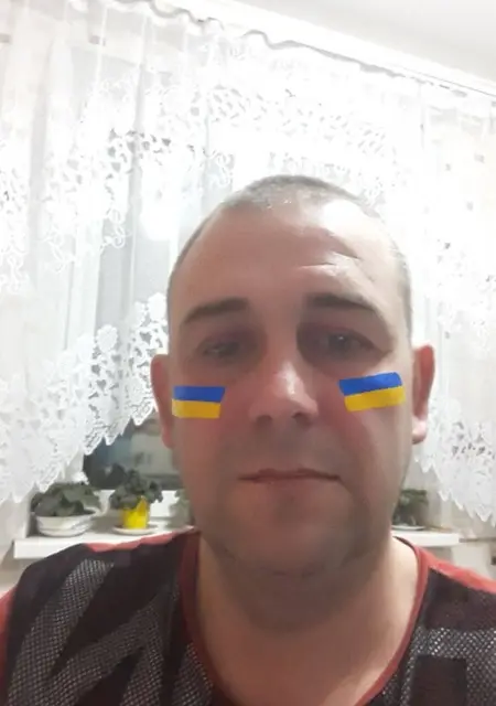 Александр из Кривого Рога, мне 48, познакомлюсь для дружбы