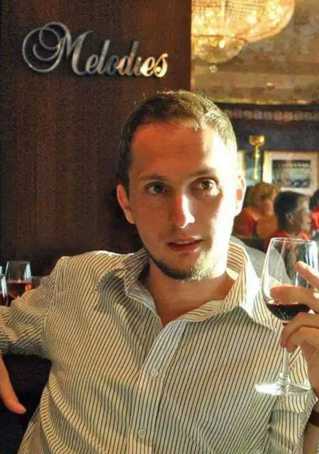 Я Christian, 36, знакомлюсь для общения в Париже