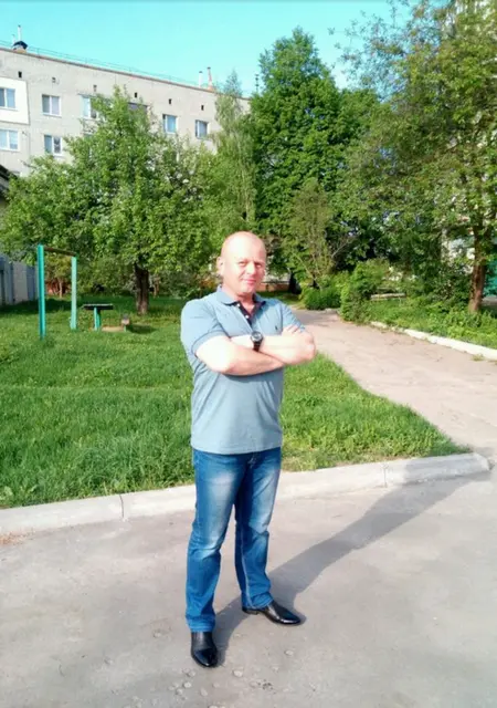 Я Андрей, 49, из Львова, ищу знакомство для приятного времяпровождения