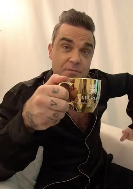 Я Rospetto, 45, знакомлюсь для приятного времяпровождения в Новаре