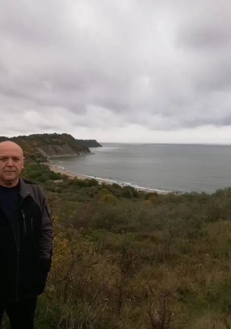 Александр из Тараза, мне 65, познакомлюсь без обязательств