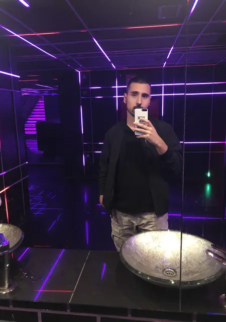 Pol de Barcelona, tengo 24 años, listo para conocer para relación sin ataduras