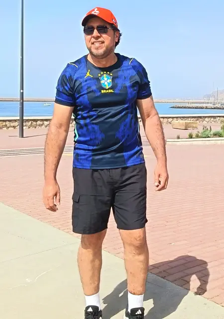 Soy José, 45 años de Málaga, busco conocer gente para hacer nuevos amigos
