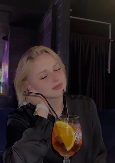 Ekaterina из Варшавы, мне 26, познакомлюсь для постоянных отношений