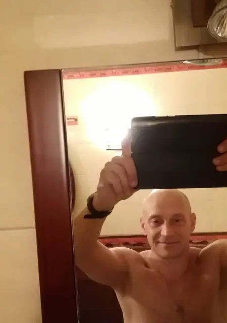 Я Артур, 46, из Алчевска, ищу знакомство для дружбы