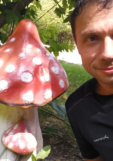 Тарик з Кривого Рогу, шукаю на сайті приємне проведення часу