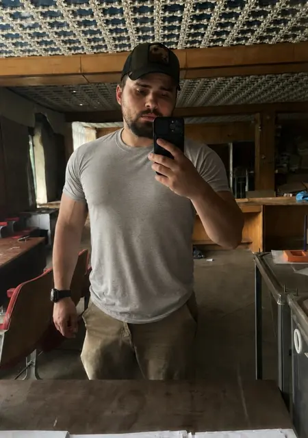 Я Михаил, 32, знакомлюсь на одну ночь в Чугуеве