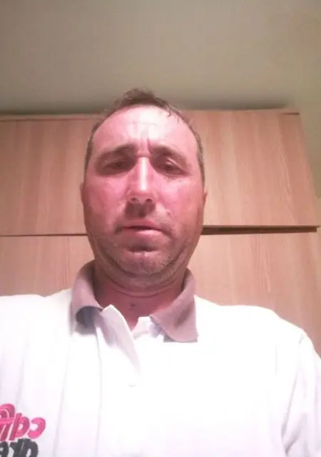 Я Ionel, 42, знакомлюсь без обязательств в Бухаресте