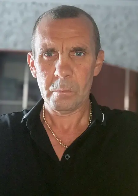 Валентин з Донецька, мені 53 років, познайомлюсь без зобов'язань