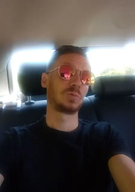 Dan из Лондона, мне 36, познакомлюсь