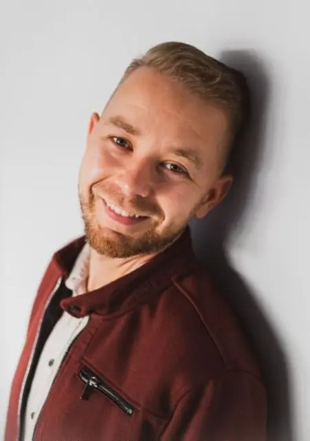 Я Radek, 31, знакомлюсь в Варшаве