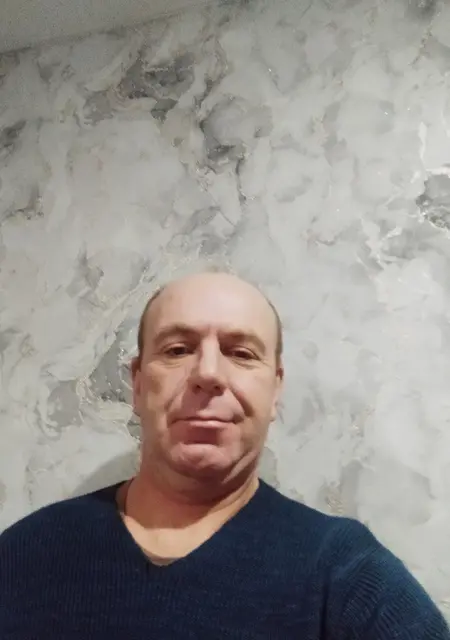 Владимир из Гомеля, мне 54, познакомлюсь для приятного времяпровождения