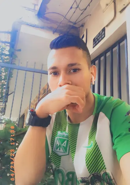 Juan Rojas de Esparreguera, tengo 26 años, listo para conocer para hacer nuevos amigos