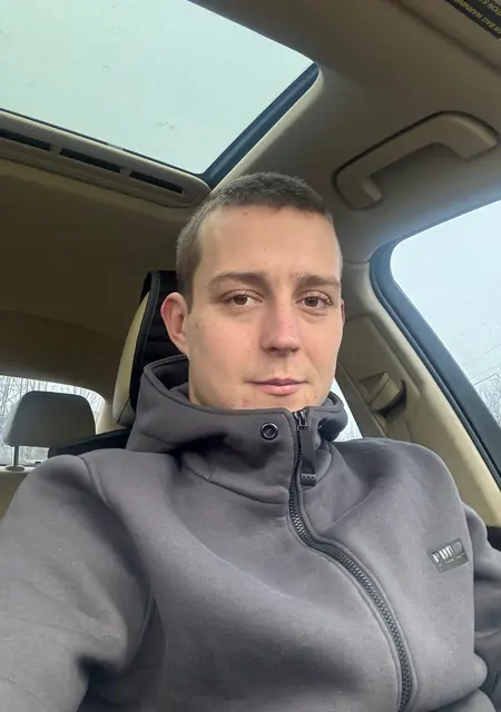 Владислав из Доброполья, мне 20, познакомлюсь на одну ночь