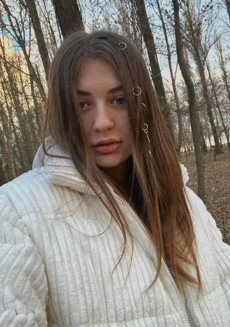 Я Венера, 24, из Семей, ищу знакомство для постоянных отношений