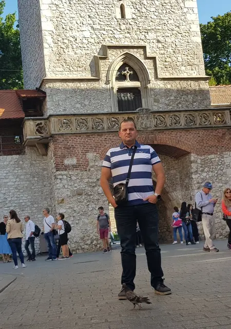 Я Андрей, 51 років з Харкова, шукаю знайомство для приємного проведення часу