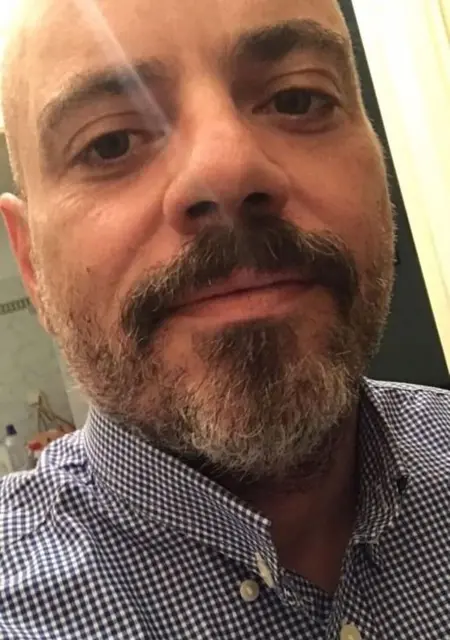 Я Yannis, 45, из Афин, ищу знакомство