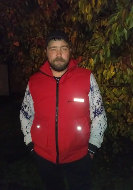 Я Валентин, 37, знакомлюсь для приятного времяпровождения в Ровеньках