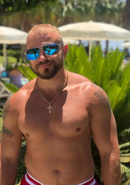 Андрей из Франкфурта-на-майне, мне 29, познакомлюсь на одну ночь