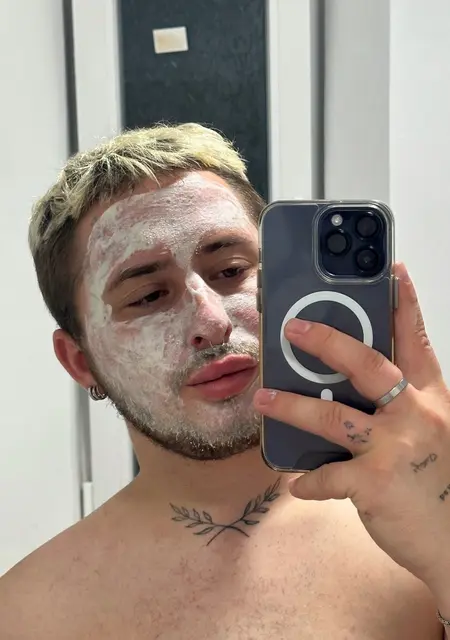 Я Паша, 22 років, знайомлюсь для постійних стосунків у Хмельницькому