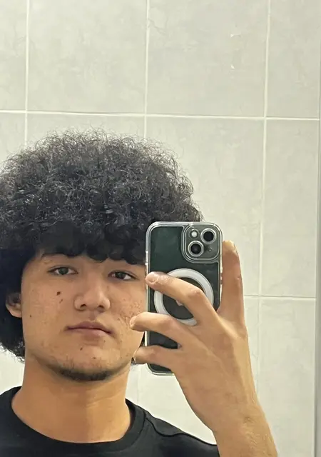 Нодирбек из Харлема, мне 19, познакомлюсь на одну ночь