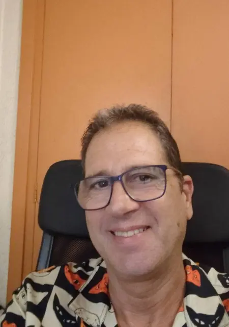 Soy José, 61 años de Cunit, busco conocer gente para lío de una noche