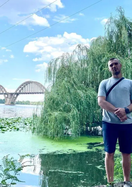 Кирилл з Мелітополя, шукаю на сайті знайомства на одну ніч