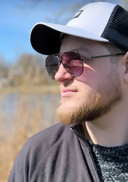 Nikolay из Дортмунда, мне 31, познакомлюсь на одну ночь