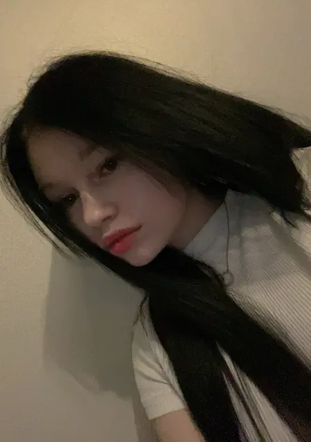 Я Ланулечка, 25, знакомлюсь для общения в Дубае