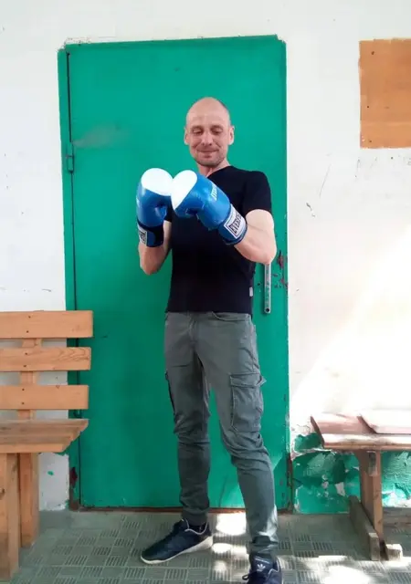 Руслан из Минска, мне 43, познакомлюсь для постоянных отношений