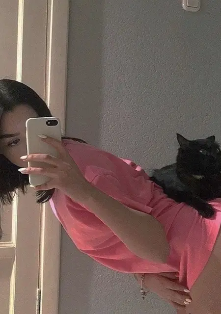 Я Eleanora, 23, из Франкфурта-на-майне, ищу знакомство для вирта