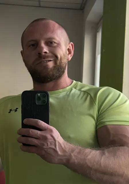 Я Riddik, 35, из Киева, ищу знакомство для вирта