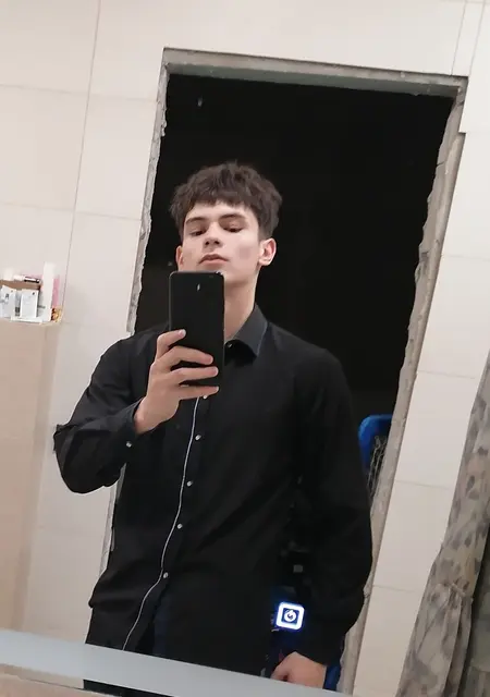 Я Рома, 20, из Минска, ищу знакомства на одну ночь