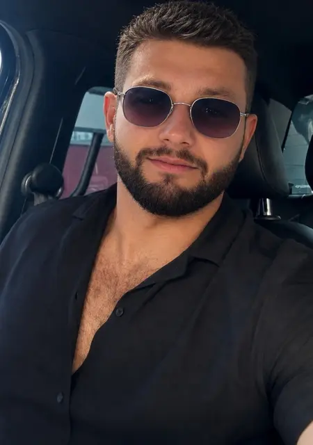 Я Dan, 26, из Риги, ищу знакомство для приятного времяпровождения