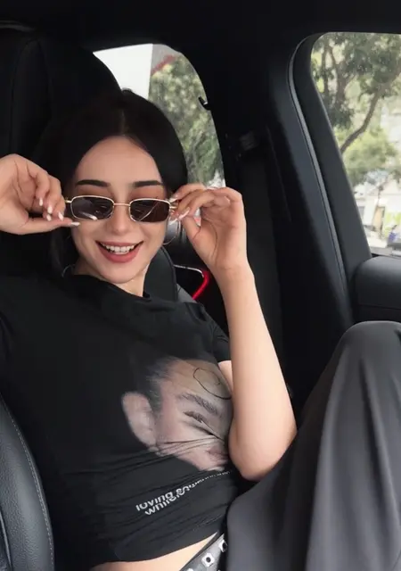 Emily из Амстердама, мне 34, познакомлюсь для дружбы