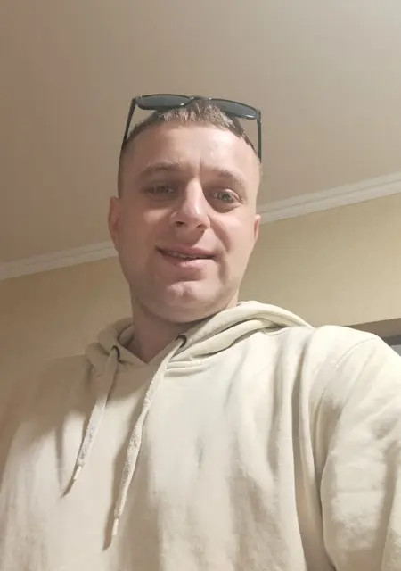 Benchyk из Днепра, мне 28, познакомлюсь на одну ночь
