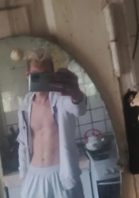 Я Андрей, 22 років з Синельникове, шукаю знайомство для постійних стосунків