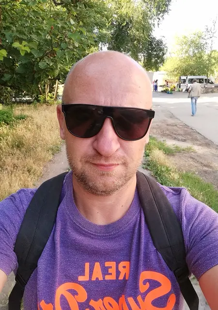 Я Влад, 42, знакомлюсь без обязательств в Львове