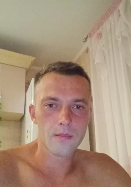Я Славик, 32, знакомлюсь для приятного времяпровождения в Бресте