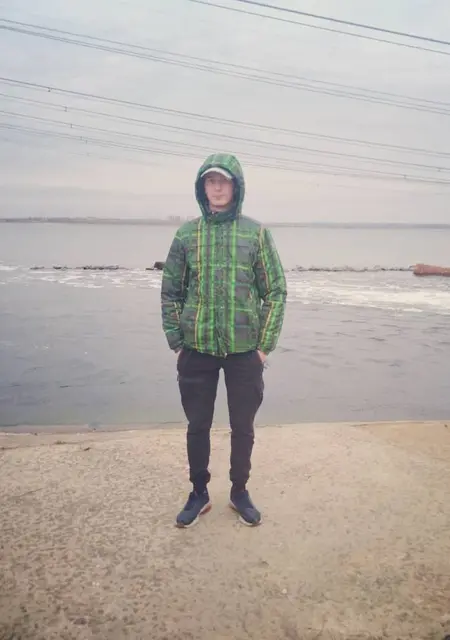 Leonardo из Кременчуга, ищу на сайте знакомства без обязательств