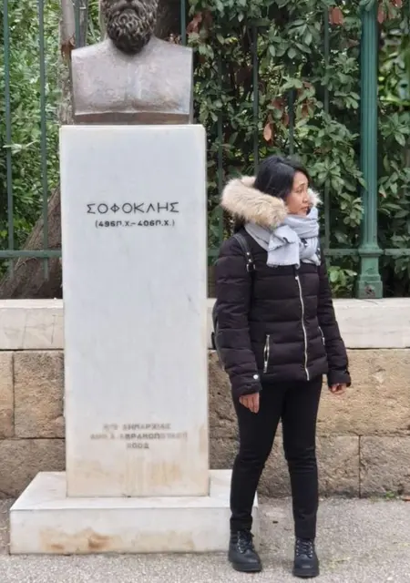 Ika из Афин, мне 41, познакомлюсь