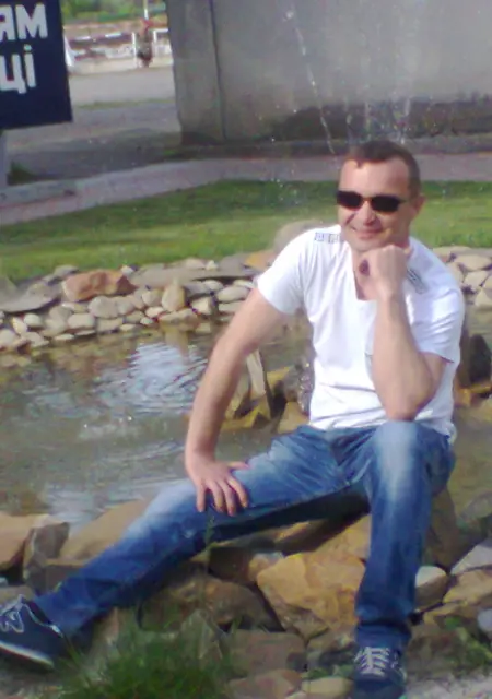 Я Ttt, 50 років з Броварів, шукаю знайомство для приємного проведення часу