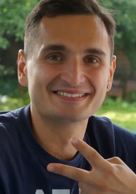 Я , 25, из Гомеля, ищу знакомство