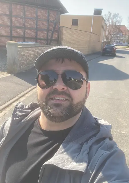 Alex из Латцен, ищу на сайте знакомства без обязательств