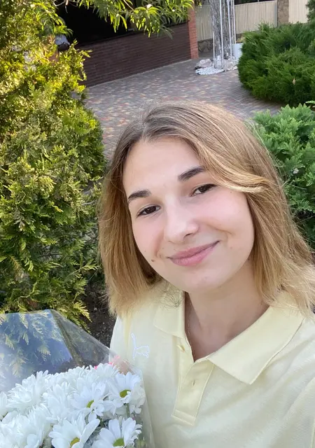 Я Vera, 19 років з Миколаїв, шукаю знайомство для спілкування