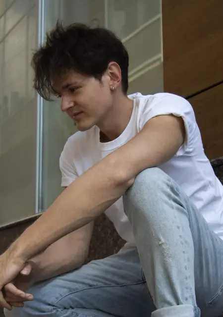 Я Саша, 28, из Кропивницкого, ищу знакомство для дружбы