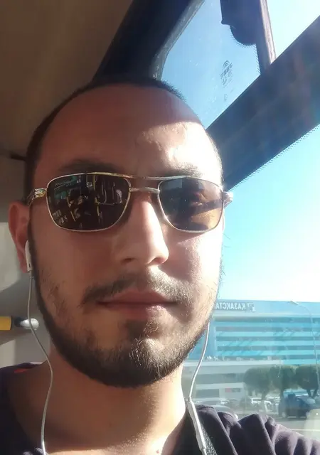 Я Михаил, 23, из Караганды, ищу знакомство для постоянных отношений