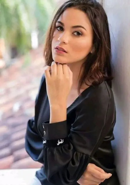 Miruna Alexandra из Бухареста, мне 34, познакомлюсь