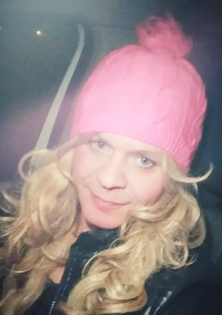 Я Катя, 37, из Львова, ищу знакомства без обязательств