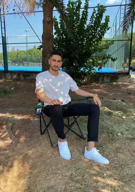 Yusuf из Балыкесира, мне 25, познакомлюсь для общения